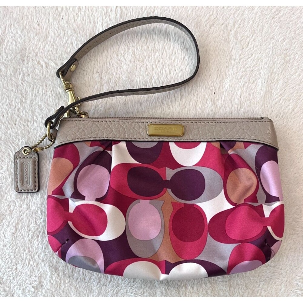Coach Ashley Scarf Print Y2K Signature Wristlet Pink Purple Red Champaign Satin